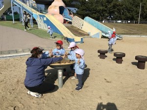 二色の浜へ遠足に行きました！（２歳児さん）