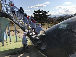 二色の浜へ遠足に行きました！（２歳児さん）