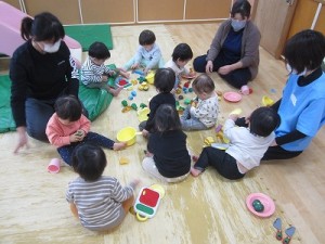 ０歳児さんの様子（１０～１２月）