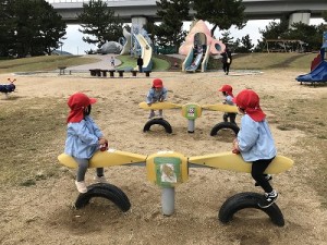 二色の浜公園へ遠足に行きました！（２歳児さん）