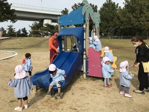 二色の浜公園へ遠足に行きました！（１歳児さん）