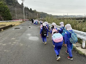 徒歩遠足に行きました！