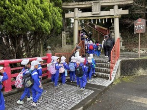 徒歩遠足に行きました！