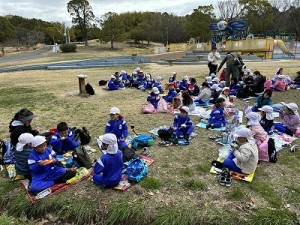 とんぼ池公園へ遠足に行きました！（５歳児さん）