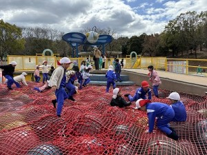 とんぼ池公園へ遠足に行きました！（５歳児さん）