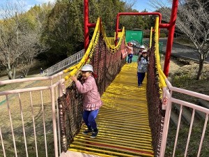 とんぼ池公園へ遠足に行きました！（５歳児さん）