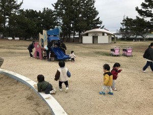 二色の浜へ遠足に行きました！（０歳児さん）