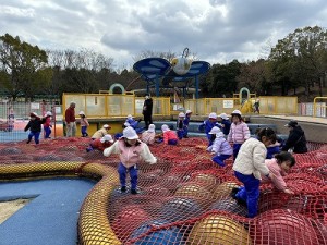 とんぼ池公園へ遠足に行きました！（３歳児さん）