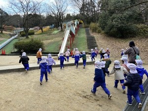 とんぼ池公園へ遠足に行きました！（３歳児さん）