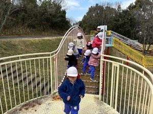 とんぼ池公園へ遠足に行きました！（３歳児さん）