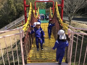 とんぼ池公園へ遠足に行きました！（４歳児さん）