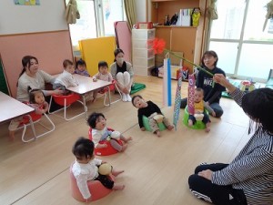 ０歳児さんの４月・５月のお部屋の様子♡