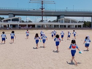 二色の浜へ臨海保育に行きました！（３・４・５歳児さん）