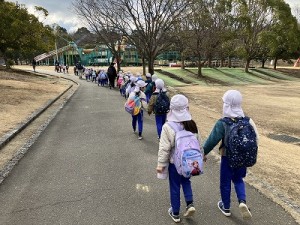 とんぼ池公園へ遠足に行きました！（５歳児さん）