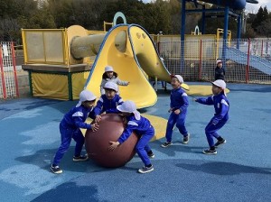 とんぼ池公園へ遠足に行きました！（５歳児さん）