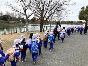 とんぼ池公園へ遠足に行きました！（３歳児さん）