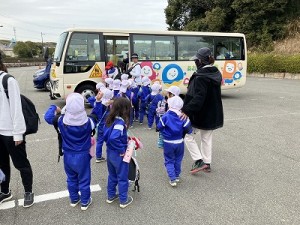 とんぼ池公園へ遠足に行きました！（３歳児さん）