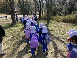 とんぼ池公園へ遠足に行きました！（３歳児さん）