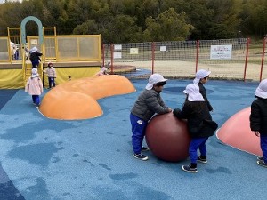 とんぼ池公園へ遠足に行きました！（４歳児さん）