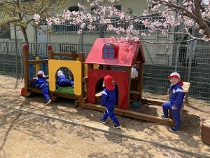 木製遊具・ベンチのリフレッシュ工事をしました✨