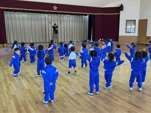 ダンスレッスンが始まりました！