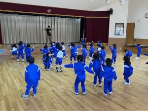 ダンスレッスンが始まりました！