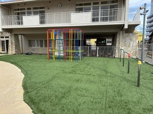 新しい遊具が届きました✨人工芝も敷きました✨✨