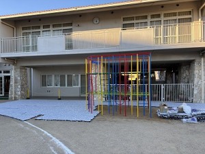 新しい遊具が届きました✨人工芝も敷きました✨✨