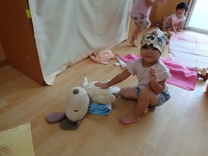 ままごと遊びの様子（２歳児さん）