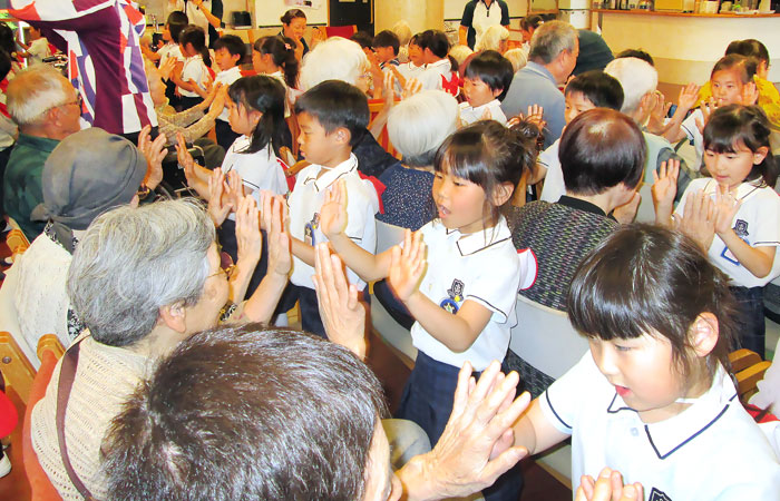 老人福祉施設との交流会